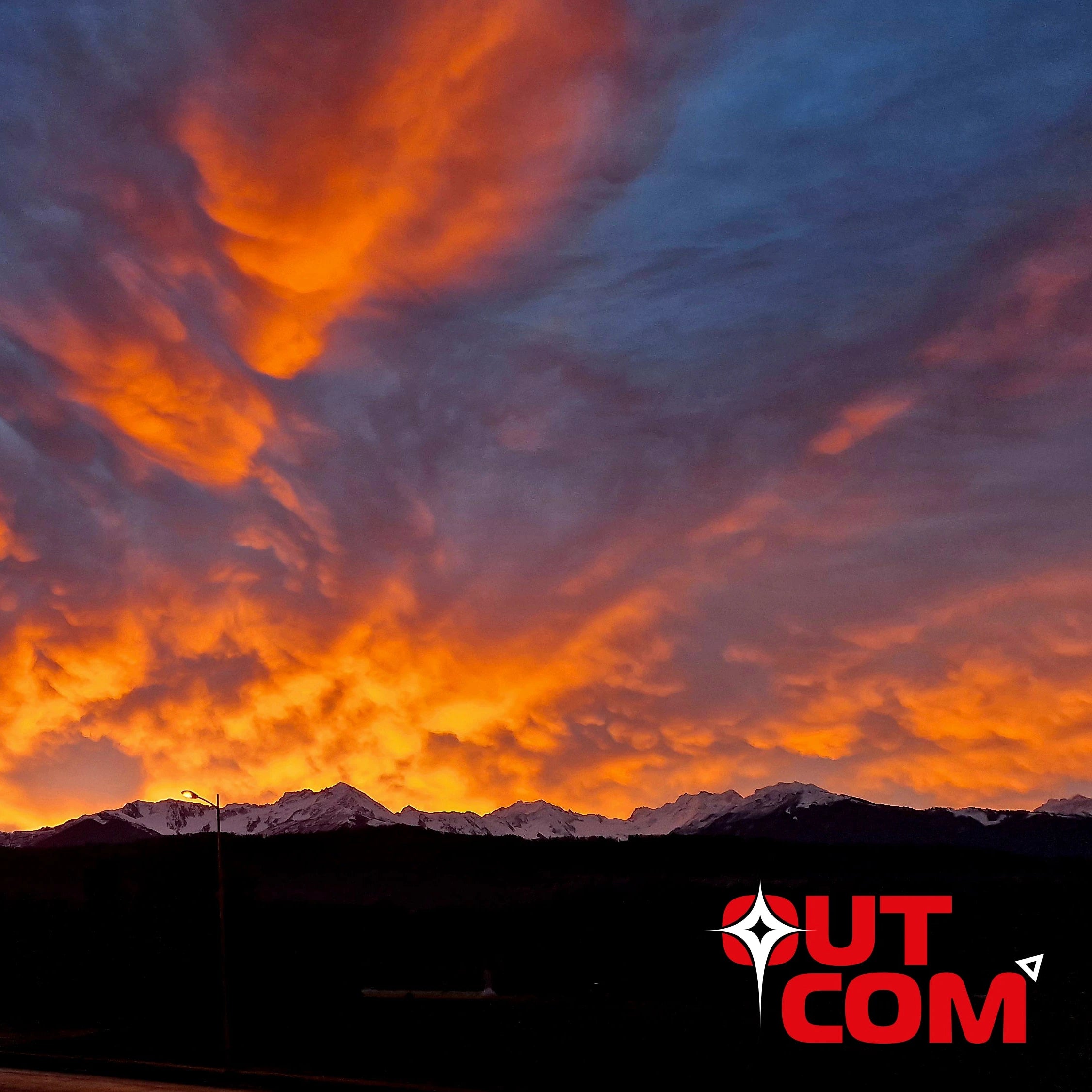 Lever de soleil en Savoie par OUTCOM